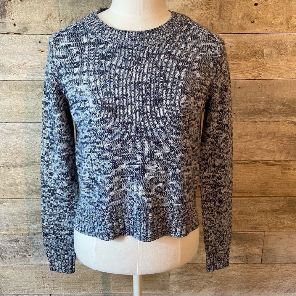 Divided blue‎ cropped  sweater in size x-small